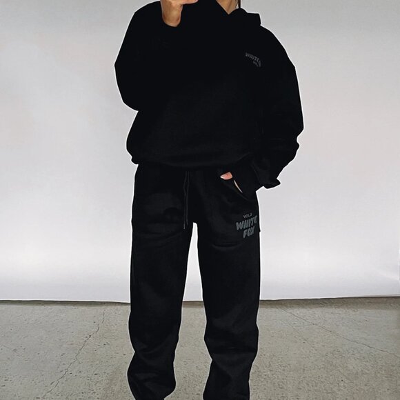 White Fox - Black Offstage Sweatpants Onyx XS Black - Picture 3 of 7